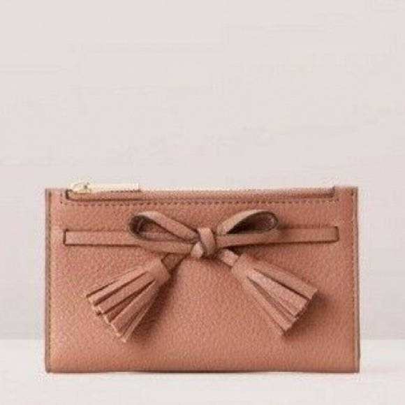 KATE SPADE
HAYES STREET MIKEY WALLET - Picture 1 of 8